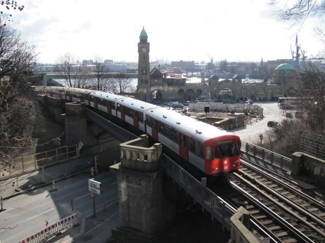 Nutzerbilder Hamburger Hochbahn AG