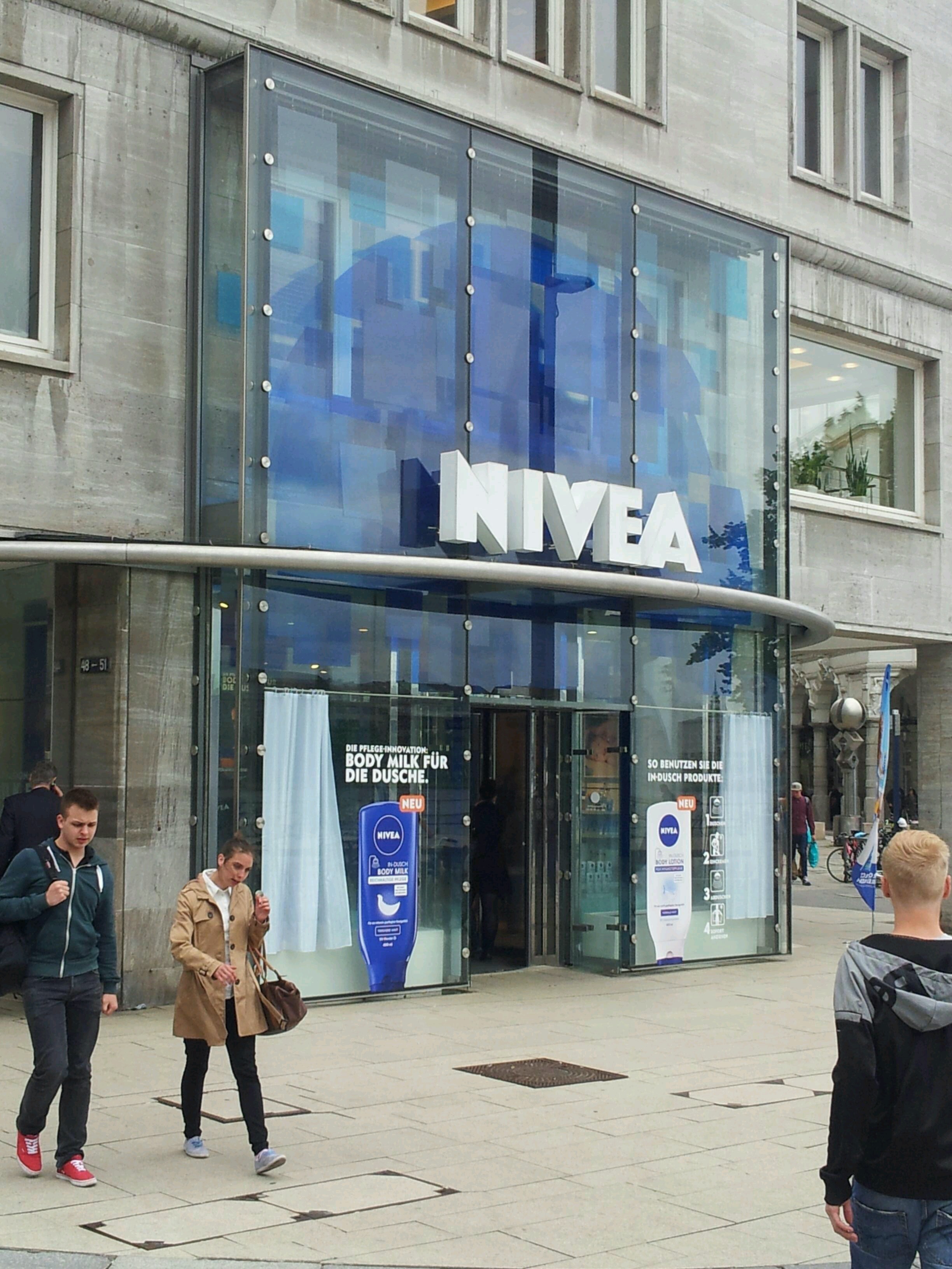 Bild 7 Nivea Haus GmbH in Hamburg