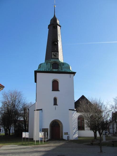 Die Kirche ist das &auml;lteste und zugleich bedeutendste erhaltene Bauwerk der Stadt