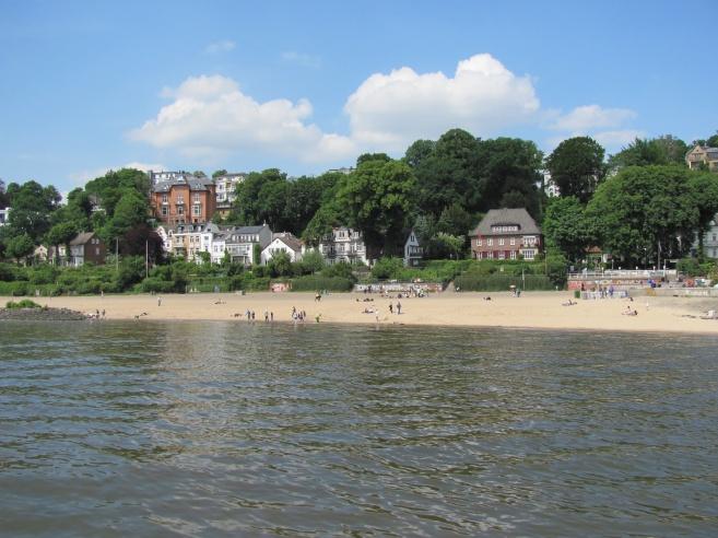 Elbstrand beim Museumshafen Övelgönne