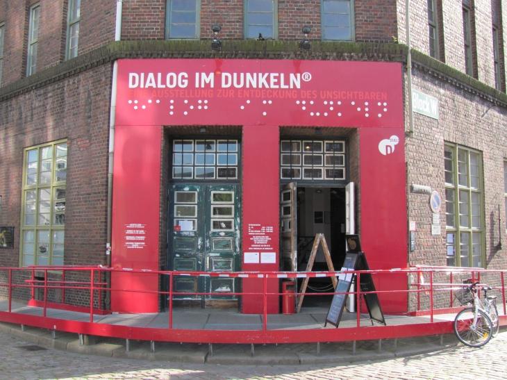 Dialog im Dunkeln