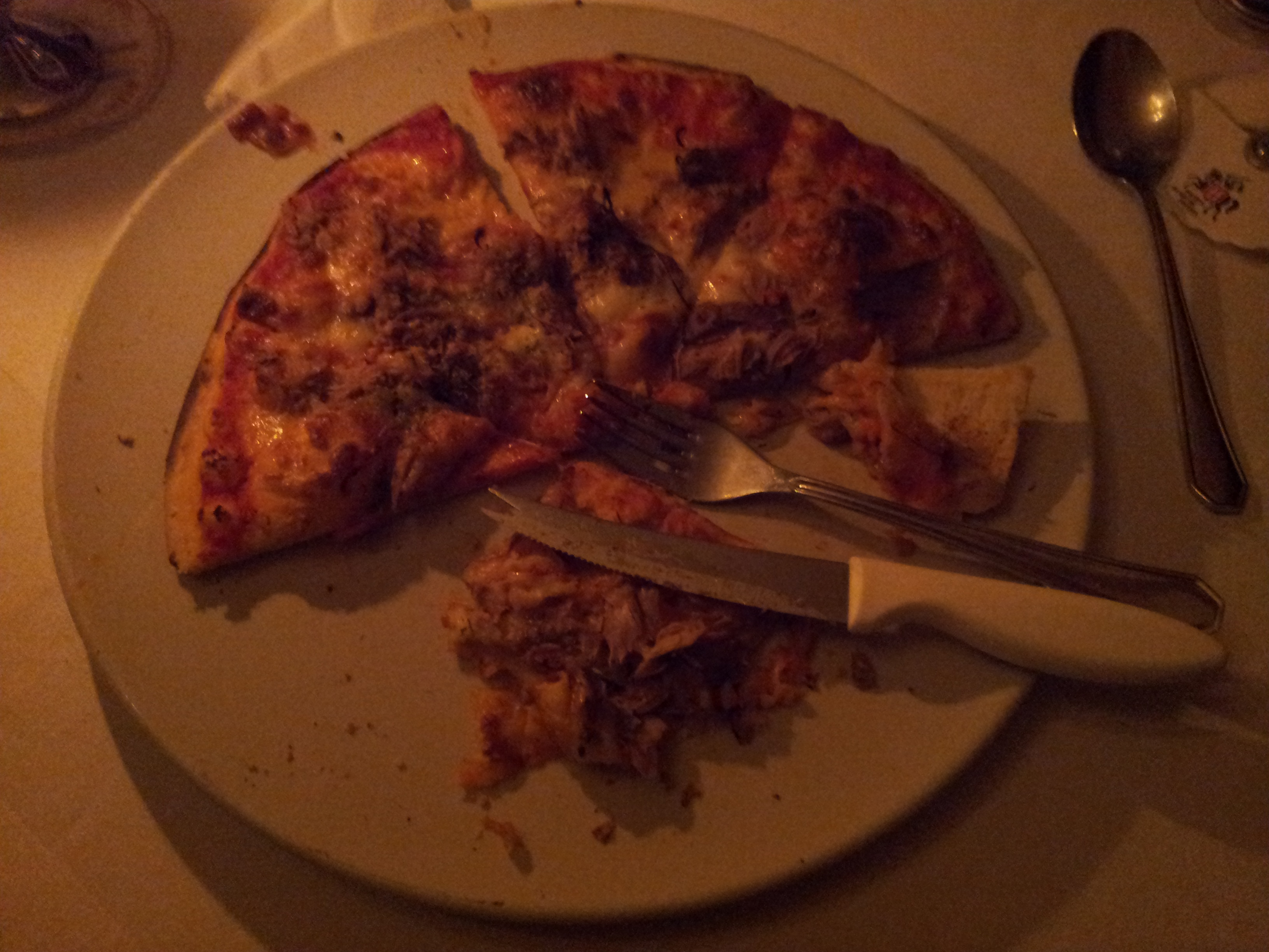 Ristorante Luna - Die Pizza al Tonno war eine Katastrophe!