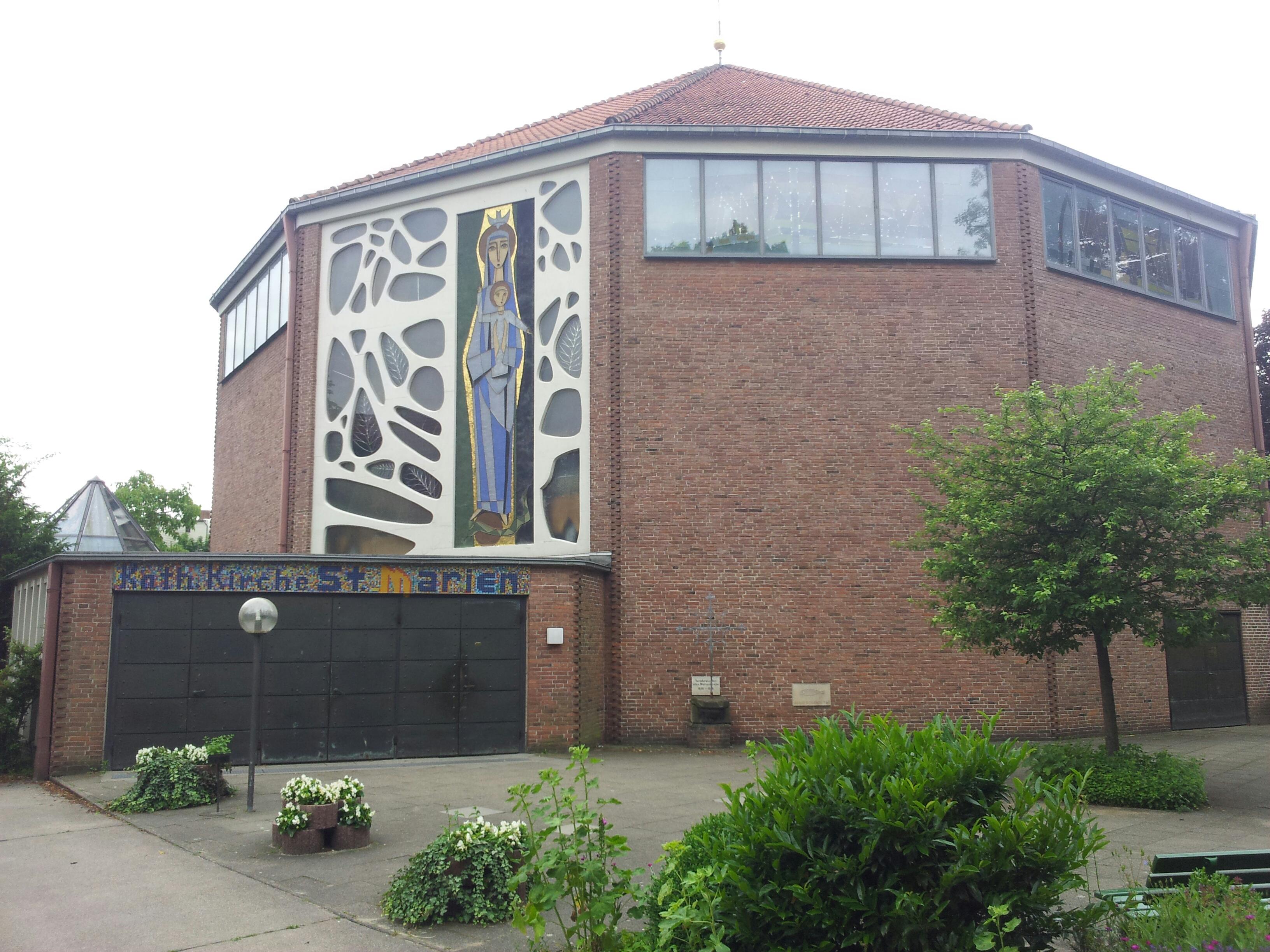 Bild 1 Kath. Pfarrgemeinde St. Marien in Lüneburg