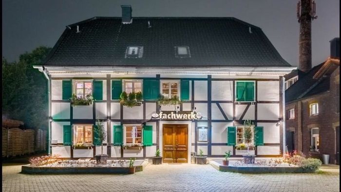 fachwerk Restaurant - Leverkusen Bergisch Neukirchen 