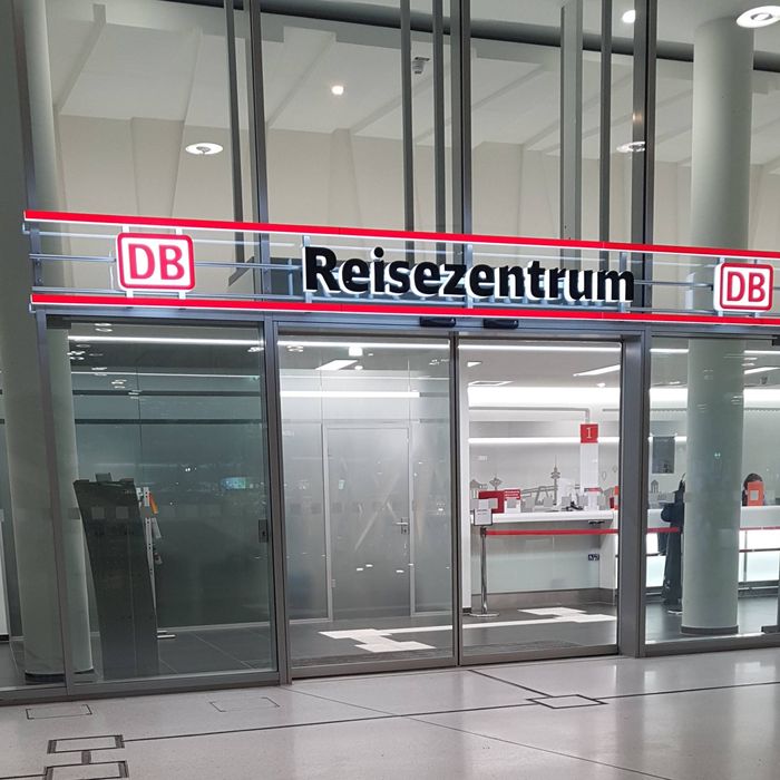 Reisezentrum DB Wuppertal Hbf