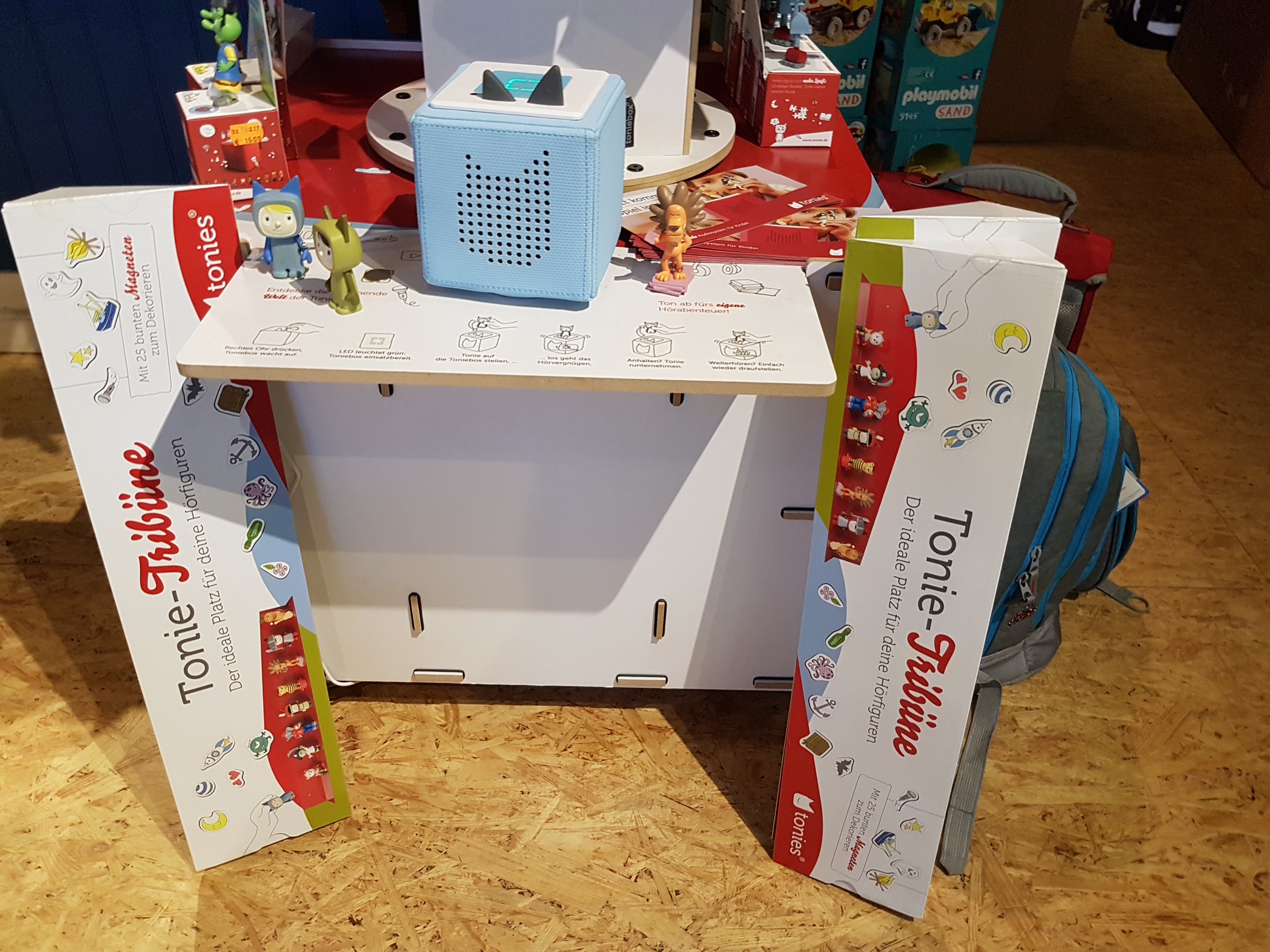 Die Toniebox, der aktuelle Renner bei den jungen Familien. Audio Wlan Box mit sprechenden Figuren durch einen NFC-Chip. Grosse Auswahl an Tonieboxen, Toniefiguren und kreativ Tonies bei Frechdachs by Roskothen in Essen!