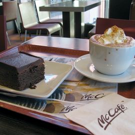 McCafe-Klatsch im Mc Donald´s im ALEXA !!! :)