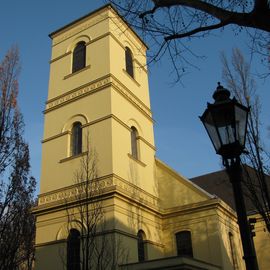 Kirchturm mit Laterne von der Westseite.
