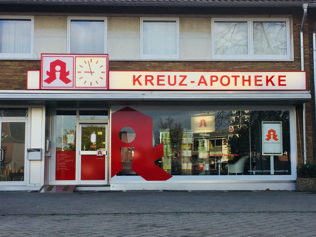 Kreuz Apotheke Kaarst, Lindenplatz Kaarst