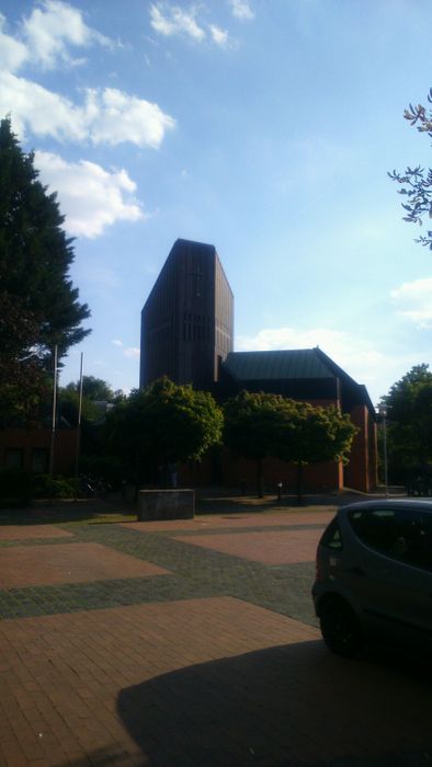 Weststadt Emmaus-Kirche