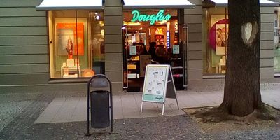 Douglas Parfümerie in Weimar in Thüringen
