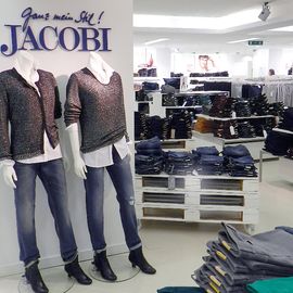 Hosenabteilung im Modehaus Jacobi