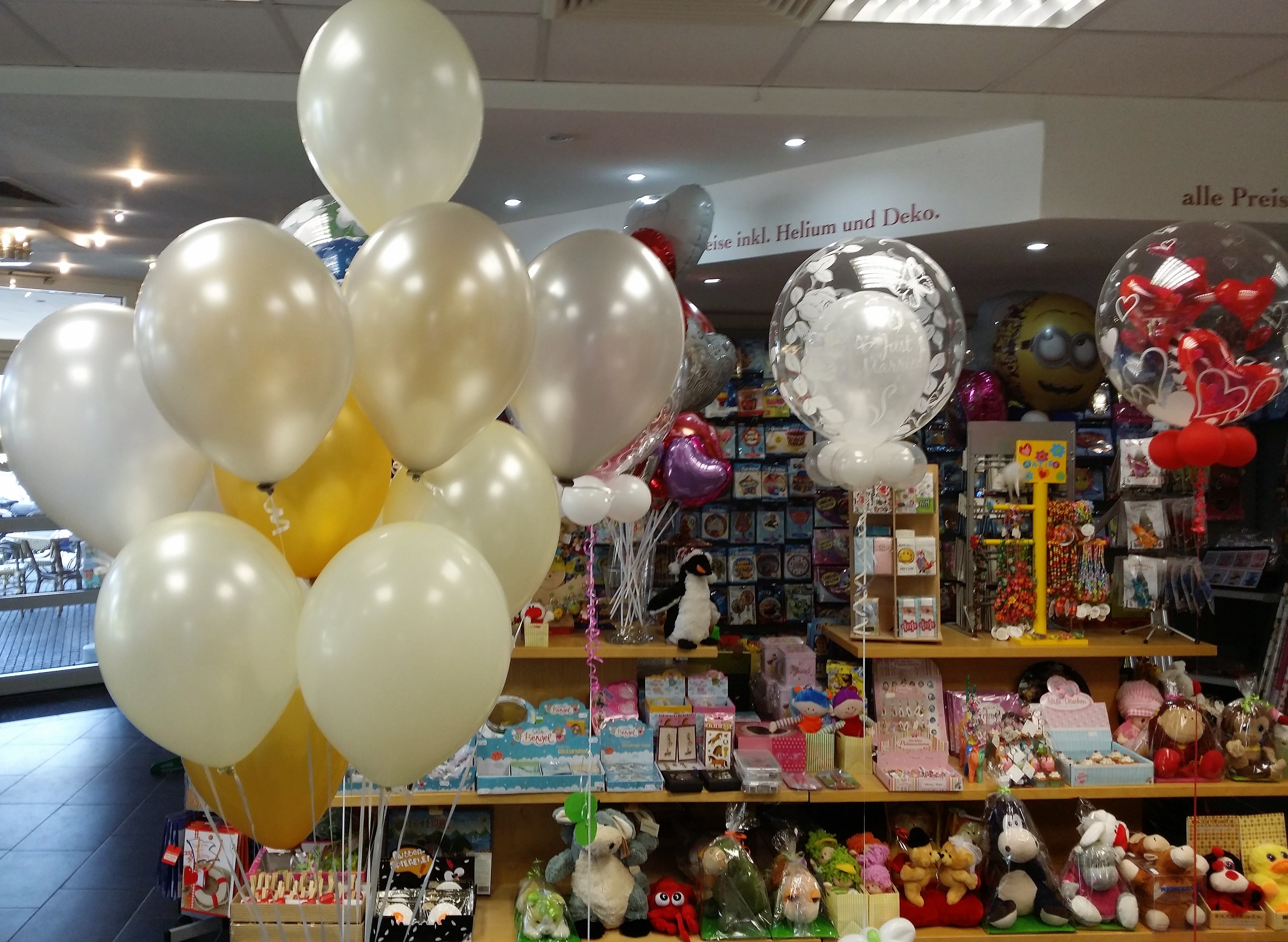 Geschenkverpackung mit Luftballons bei Partyzauber Rheine, Münsterland, Münster Osnabrück, NRW