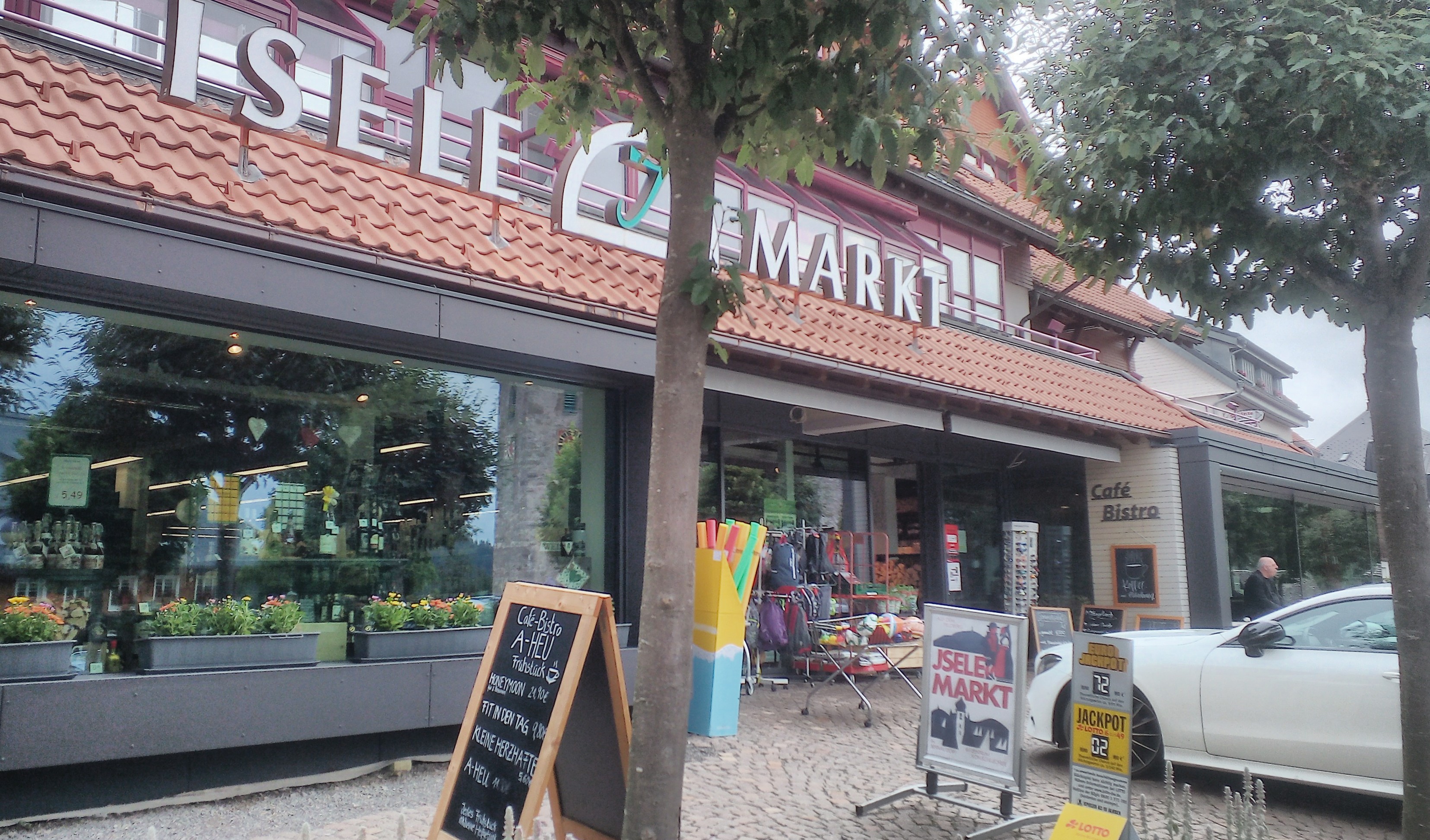 Bild 1 Isele Markt in Schluchsee