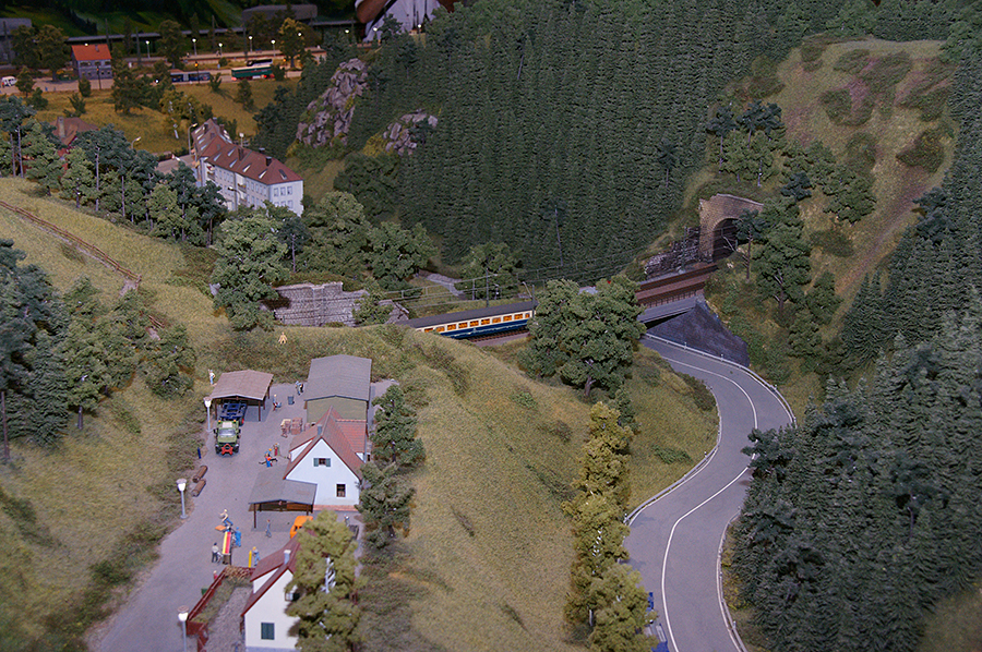 Bild 4 Schwarzwaldbahn in Hausach