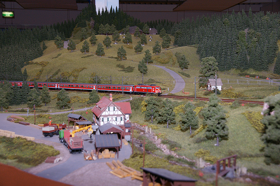 Bild 16 Schwarzwaldbahn in Hausach