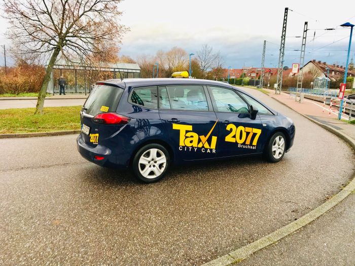 Nutzerbilder Taxi City Car