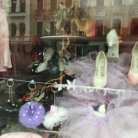 Tütü Tanzschuhe u. Ballettbedarf Einzelhandel in Leipzig