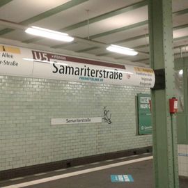 U-Bahnhof Samariterstraße in Berlin