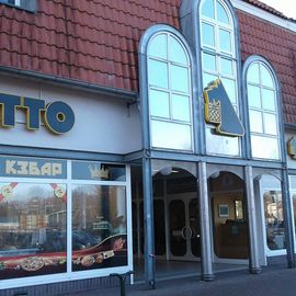 Netto Deutschland - schwarz-gelber Discounter mit dem Scottie in Bad Doberan