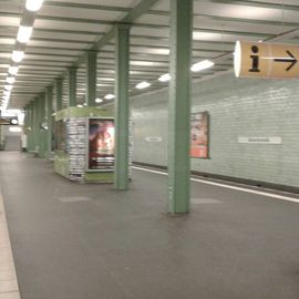 U-Bahnhof Samariterstraße in Berlin