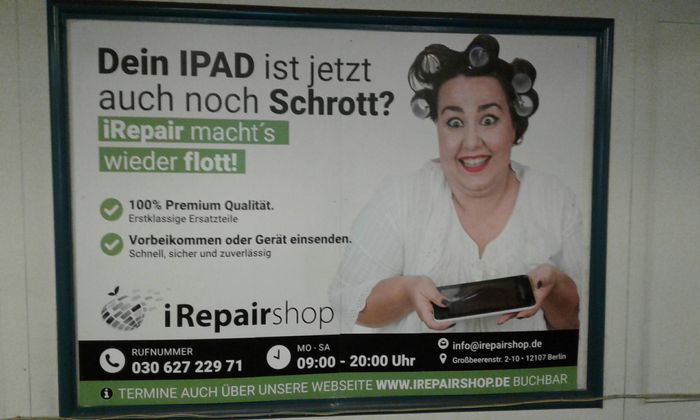 Werbung auf Berliner U-Bahnhöfen