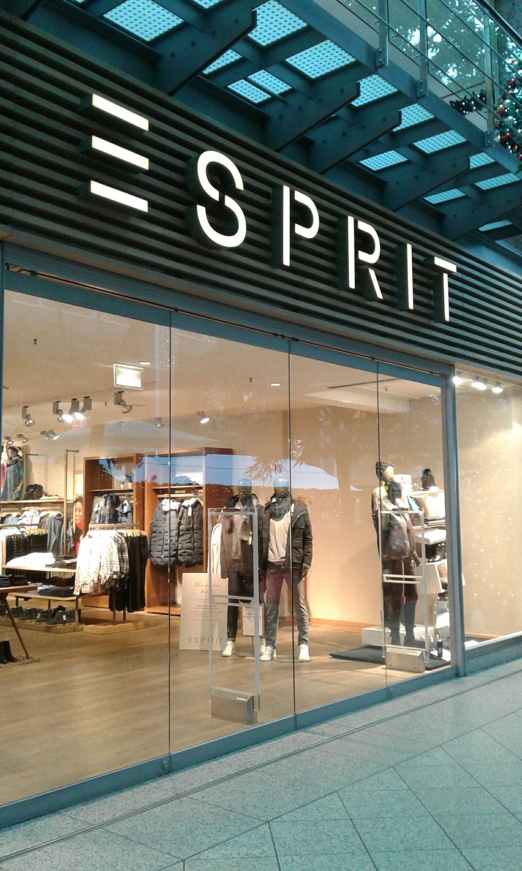 Nutzerfoto 1 Esprit Store