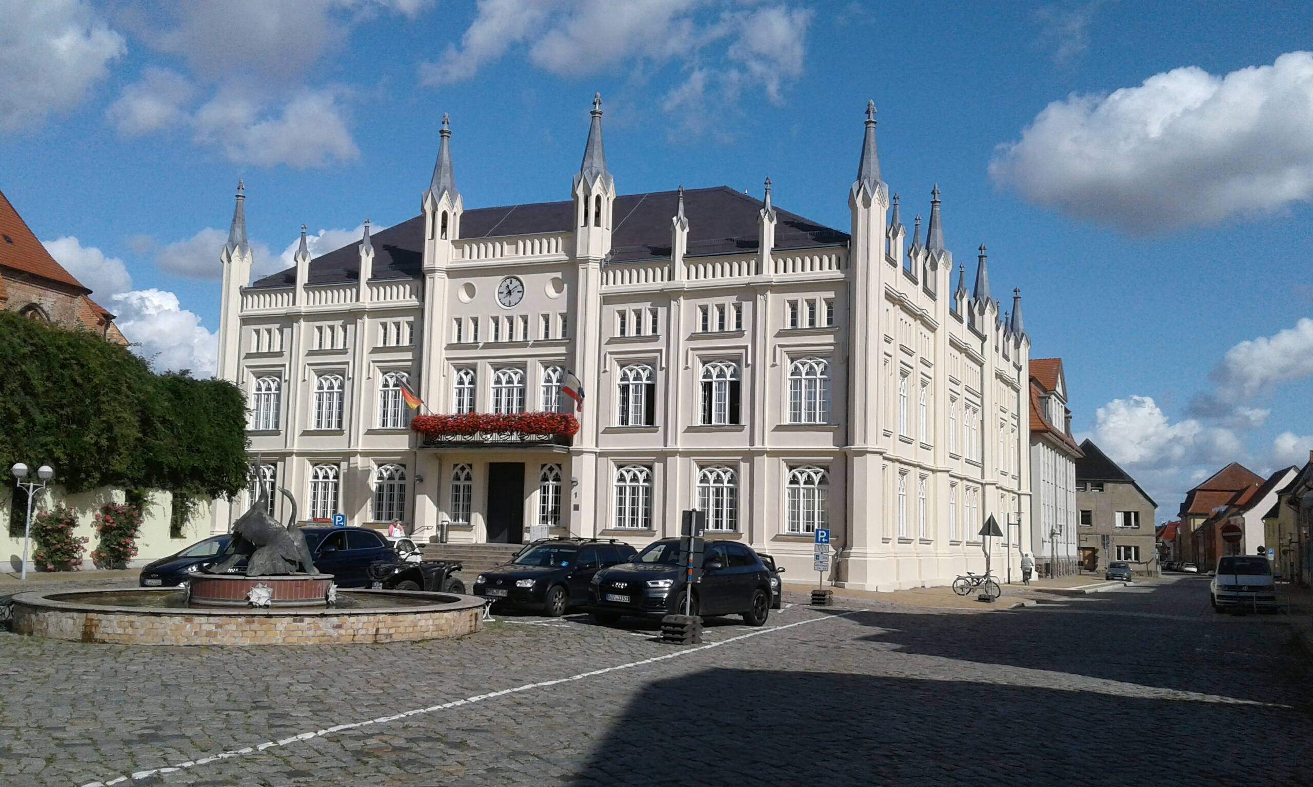 Bild 1 Rathaus in Bützow