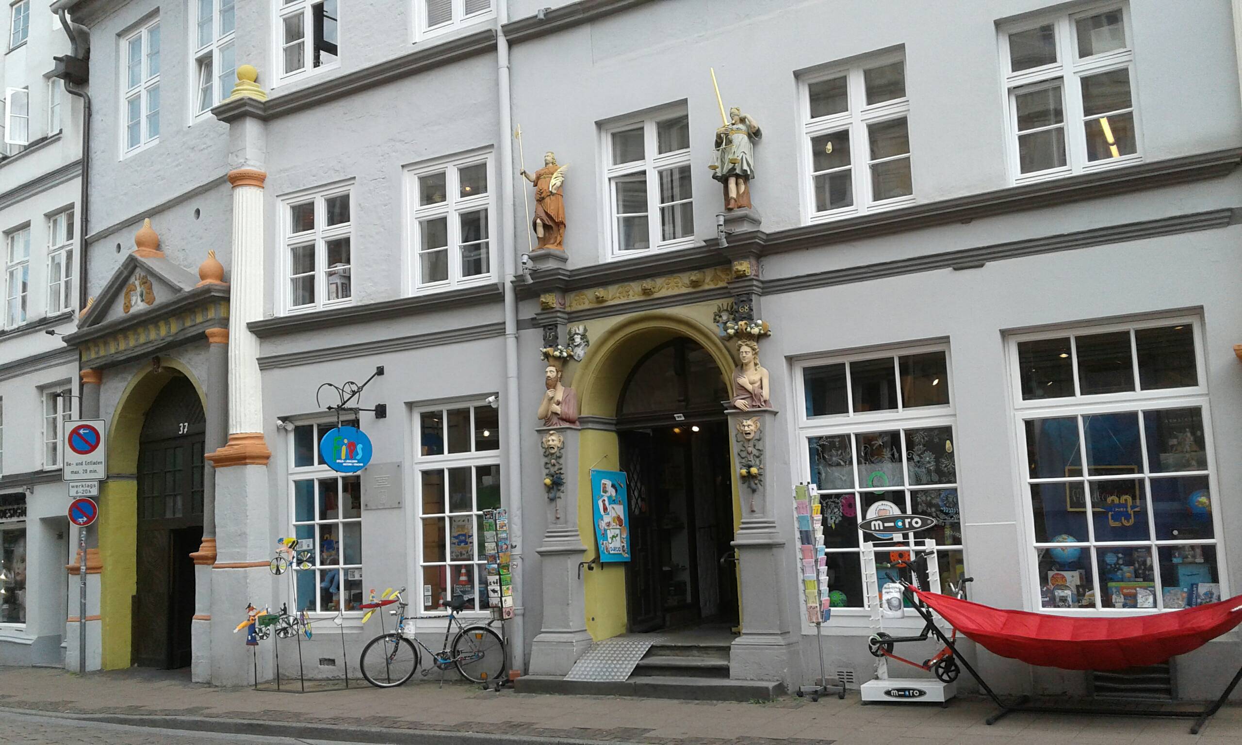 Bild 1 Fips Spielwaren in Lüneburg