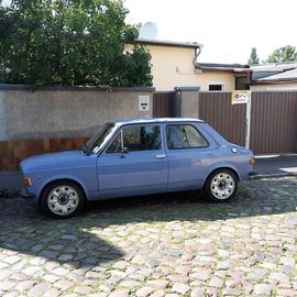 	


Dieser Zastava (Jugoslavischer Nachbau des Fiat 128) wurde vom Chef restauriert.


Bild entfernen