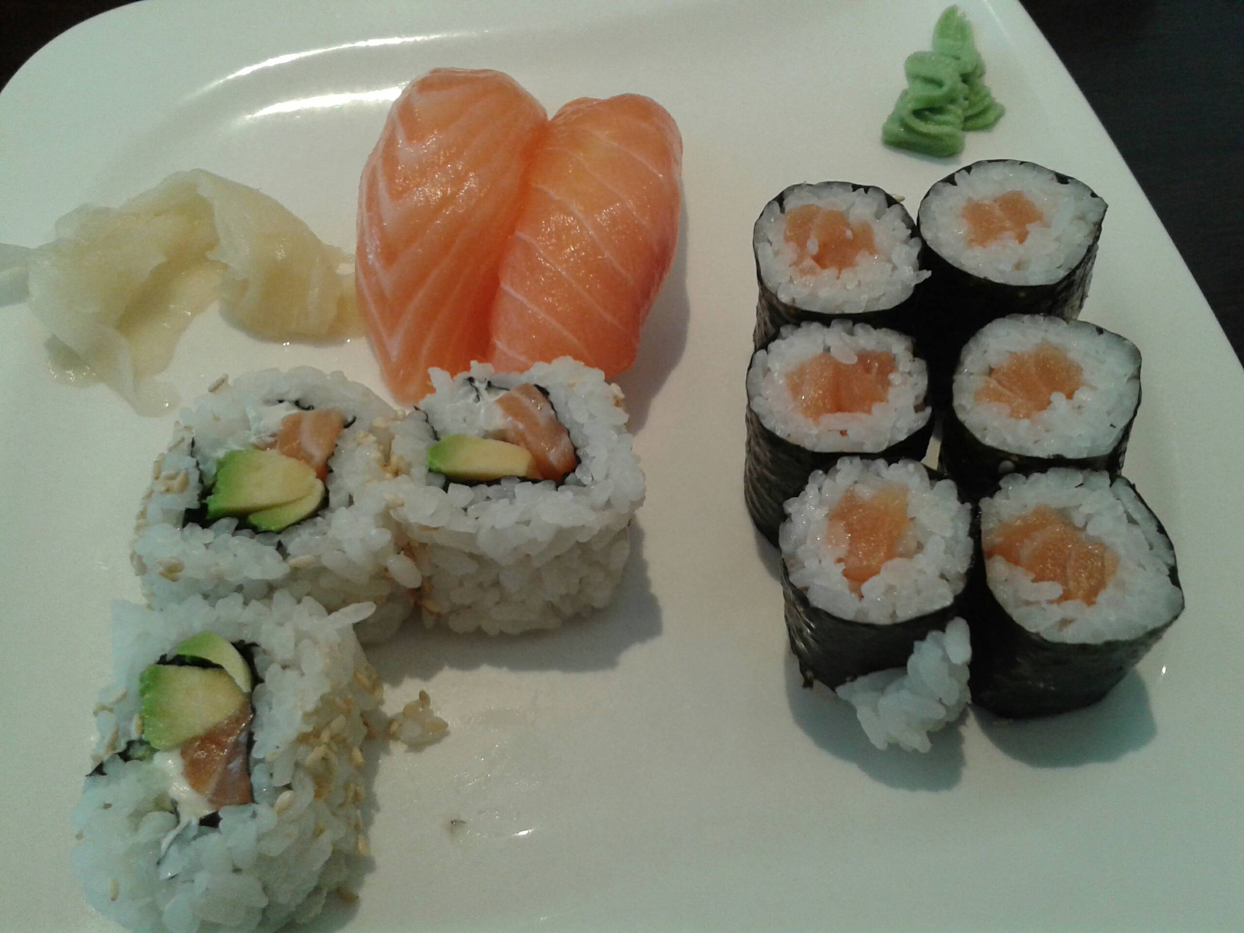 Sushi-Men&uuml; Nr. 4 (7,90&euro;) ... ein Maki schon verspeist :-)