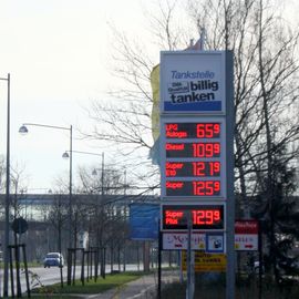 Ratio Tankstelle, Laatzen - Dezember 2014 - 