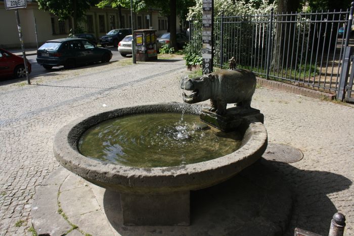 Nilpferdbrunnen, Berlin - Friedrichshain