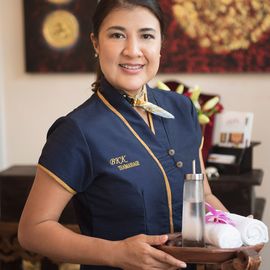 Chefin von BKK original Thaimassage