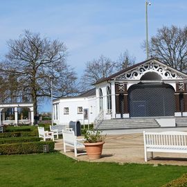 Kurpark und Promenade in Ostseebad Boltenhagen