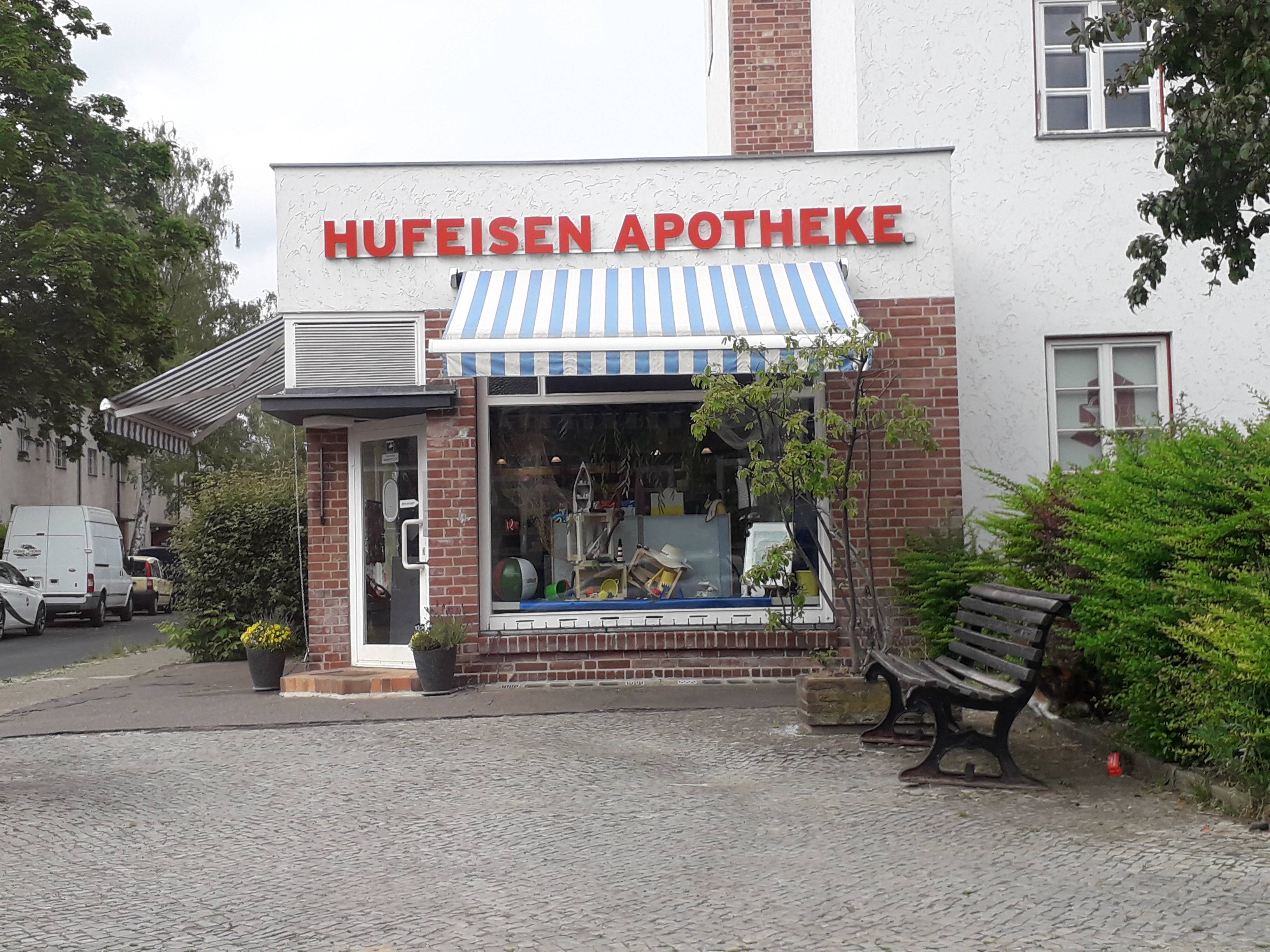 Bild 2 Hufeisen-Apotheke in Berlin