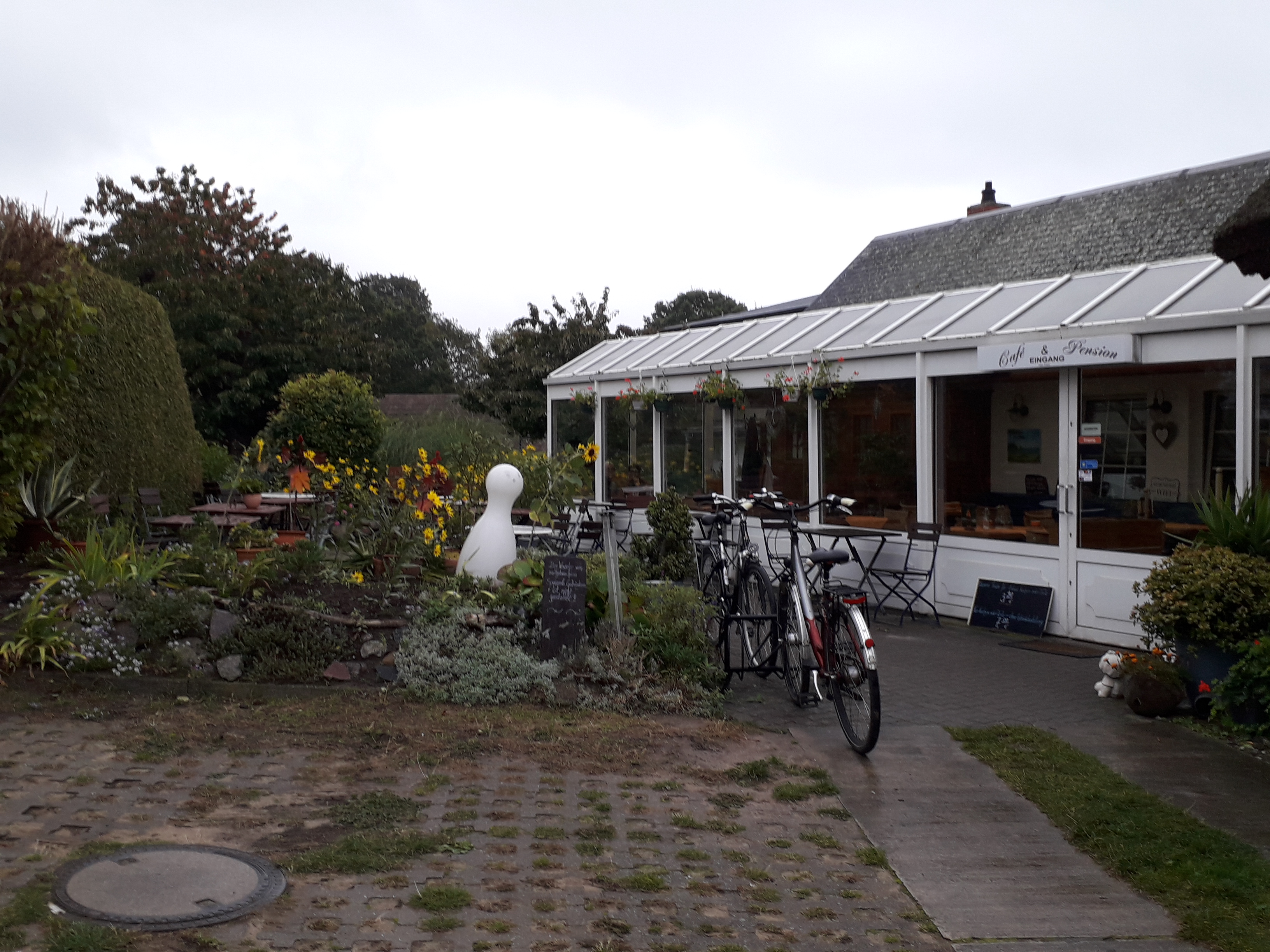 Bild 8 Vicky's Gartencafé in Göhren, Ostseebad