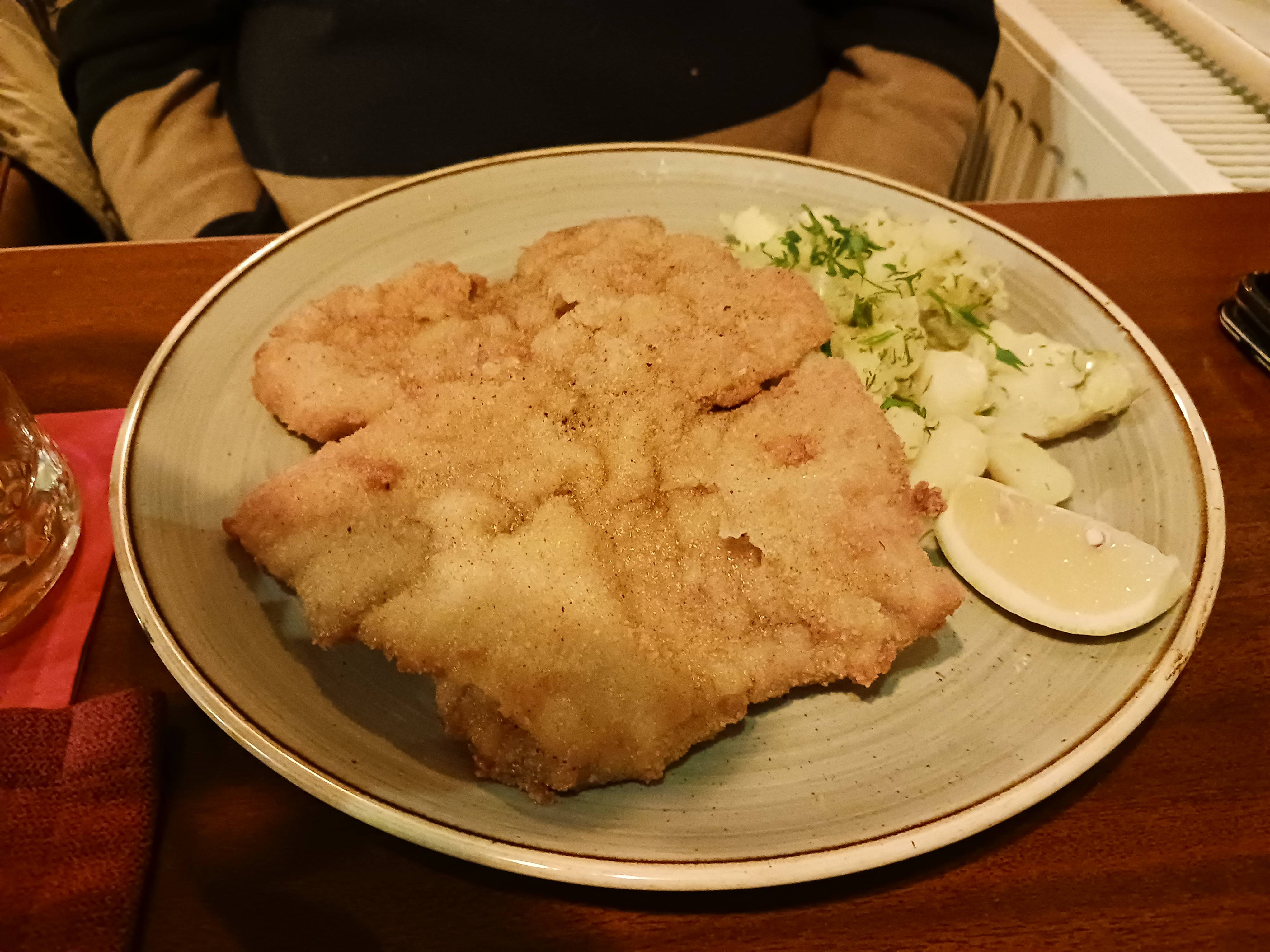 Kalbsschnitzel mit Kartoffelsalat