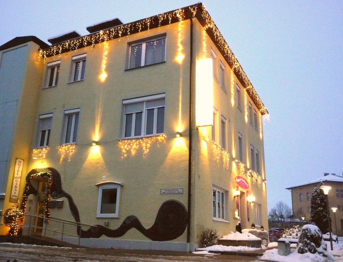 Bild 1 Hotel Garni Salleck Inh. Eva-Maria Barttenbach in Abensberg