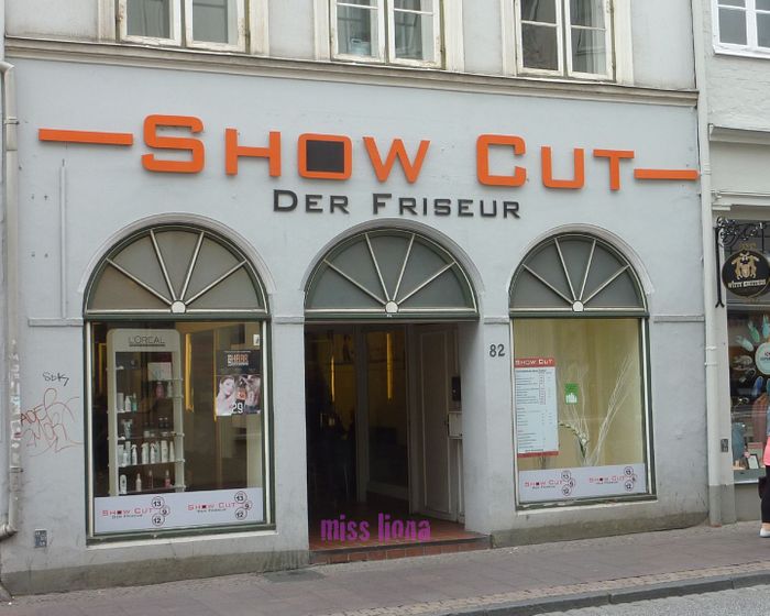 Show Cut