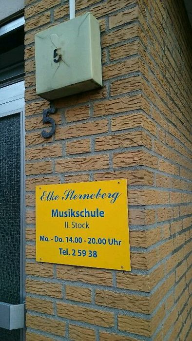 Sterneberg, Elke