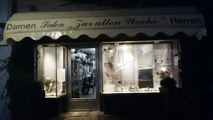 Friseur Salon "Zur alten Wache" / Inhaberin Kathleen Lindt