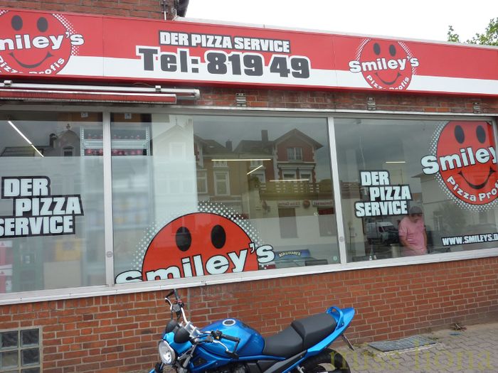 Smiley's Pizza Service