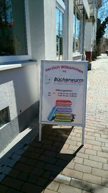 Bild 1 Bücherwurm in Eutin