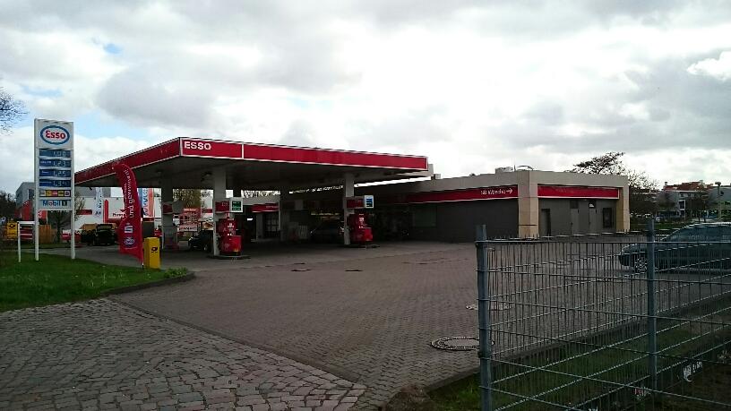 Bild 2 Postfiliale (im Einzelhandel) Esso Tankstelle in Lübeck