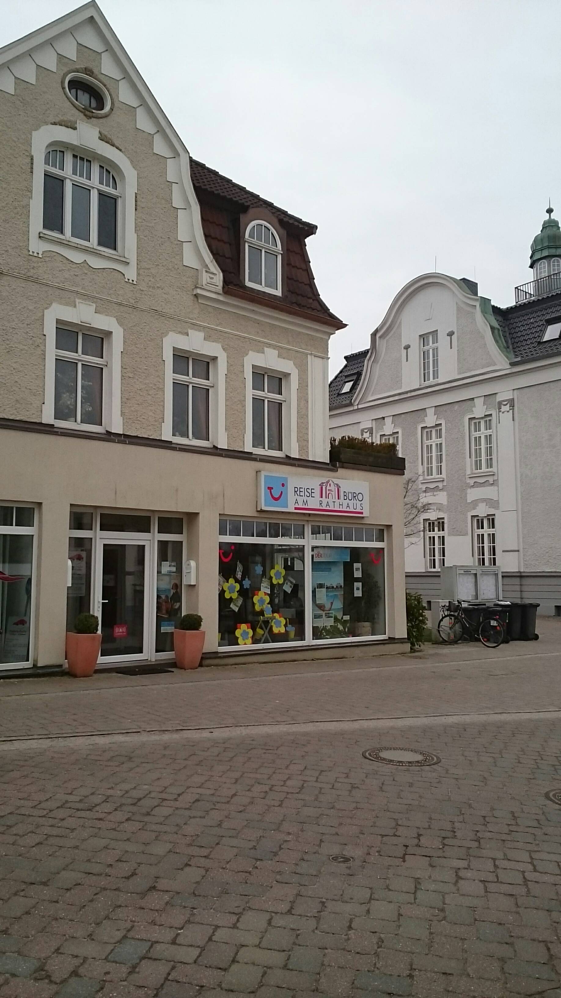 Bild 1 Reisebüro am Rathaus in Reinfeld (Holstein)