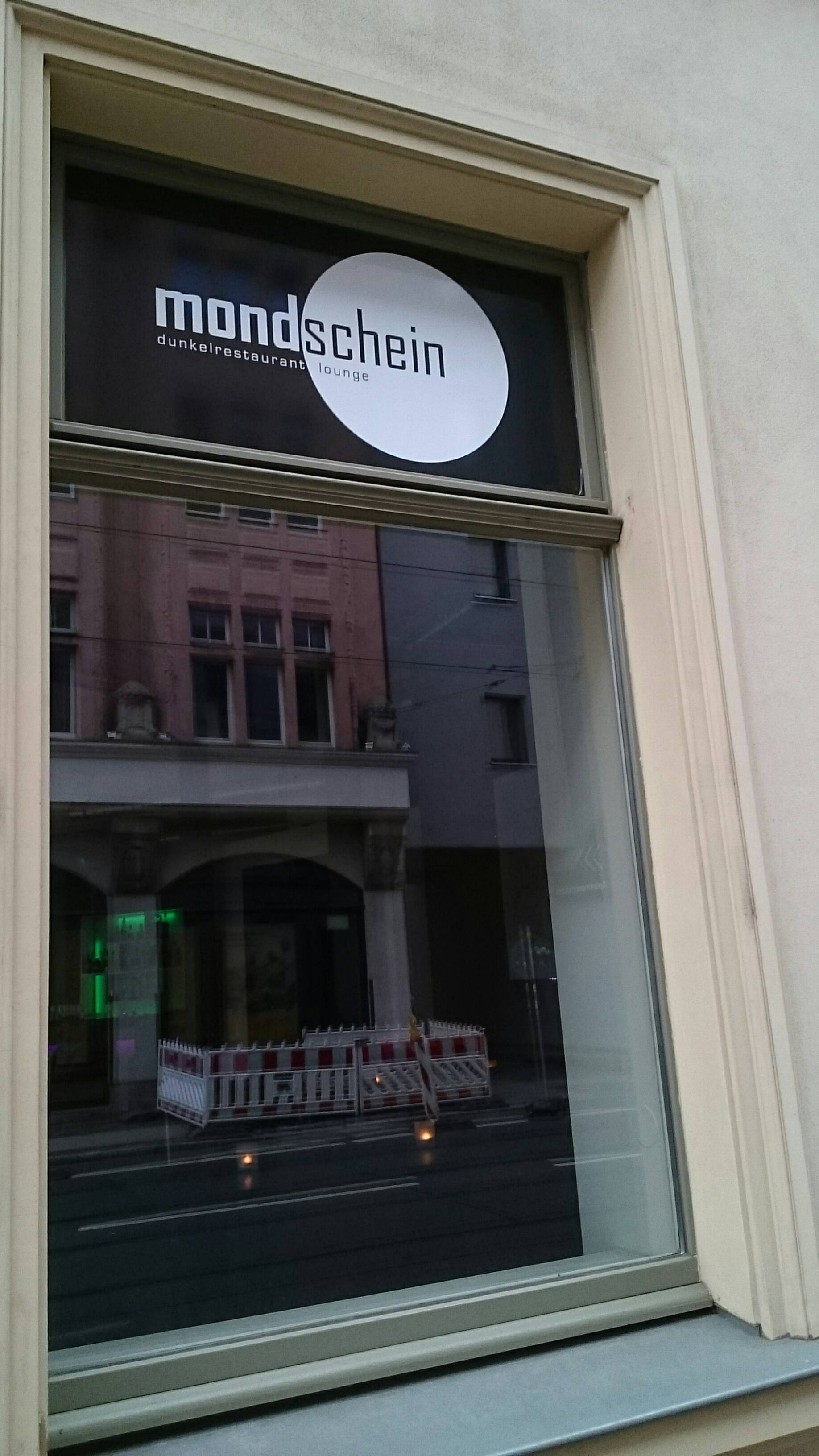 Bild 1 Mondschein Dunkel Restaurant in Leipzig