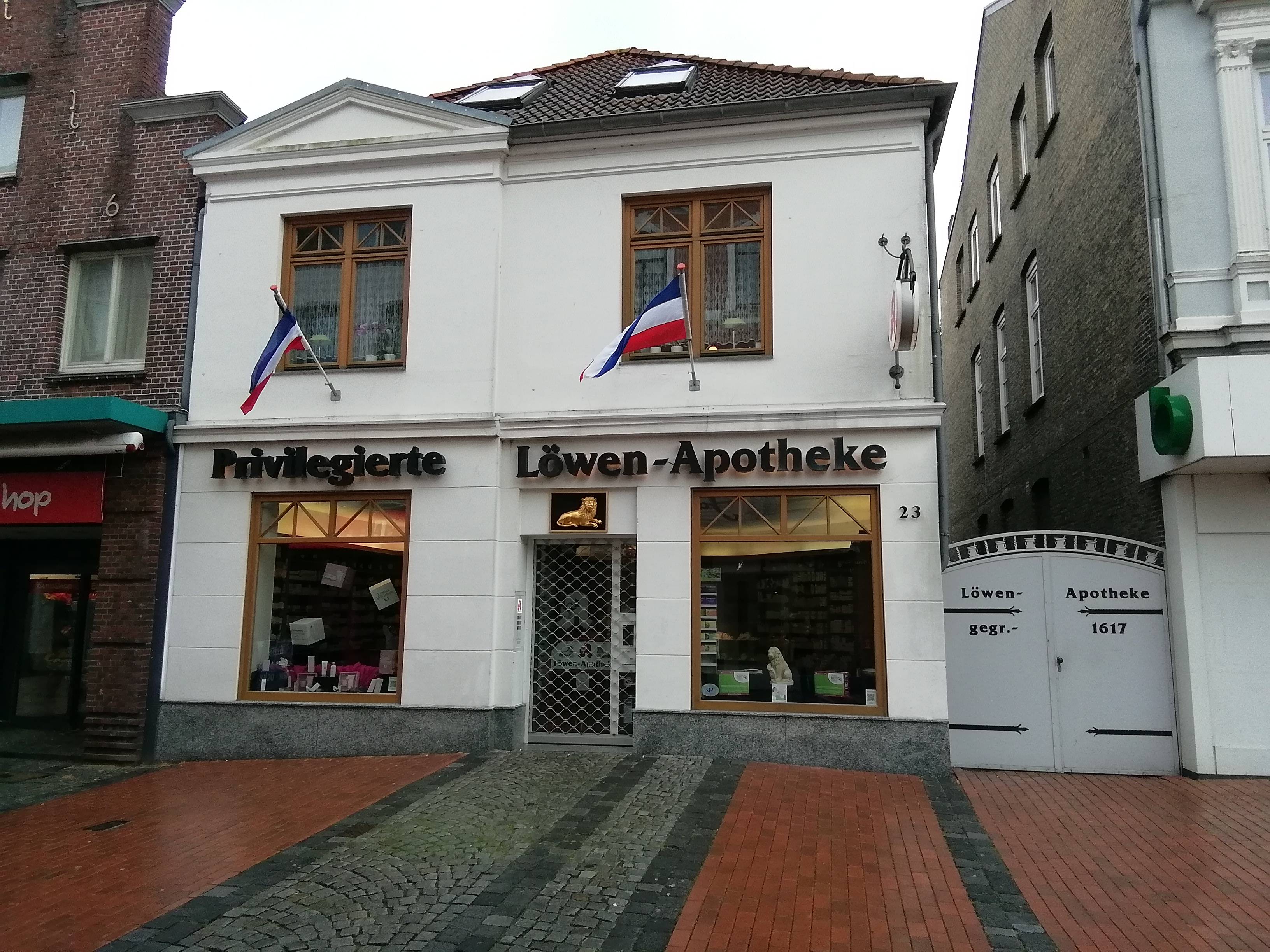 Bild 1 Privil. Löwen-Apotheke in Eckernförde