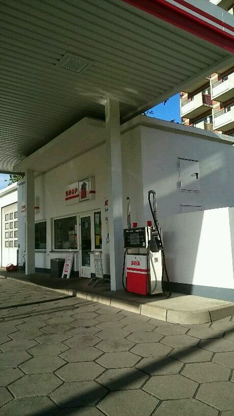 Bild 1 AVIA Tankstelle in Lübeck