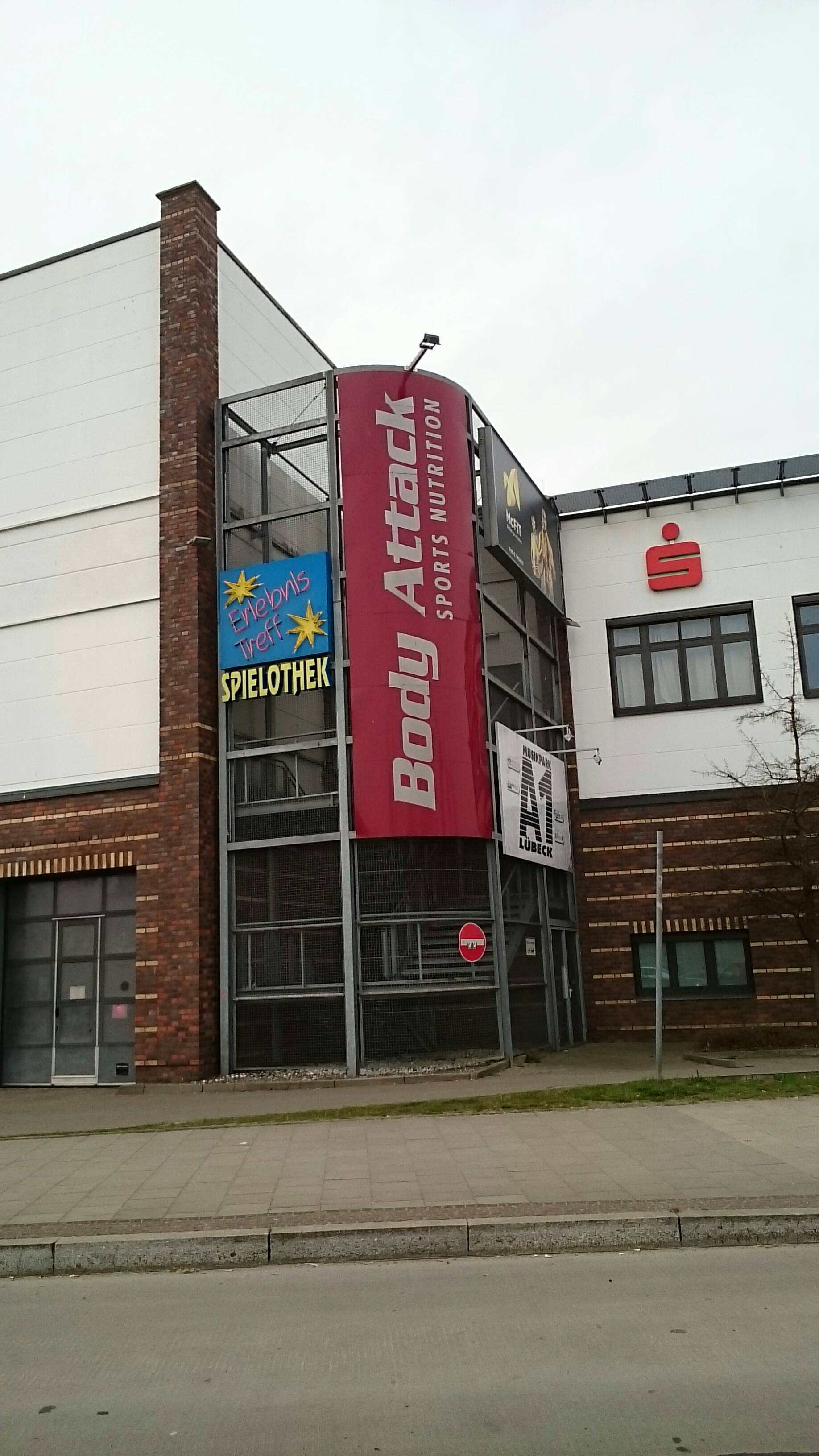 Bild 1 Body Attack Premium Store Lübeck in Lübeck